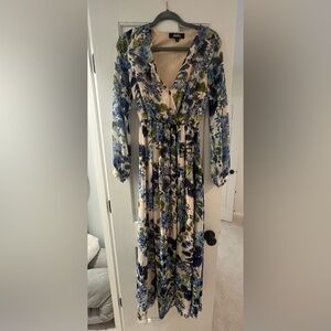 Flowy floral maxi dress